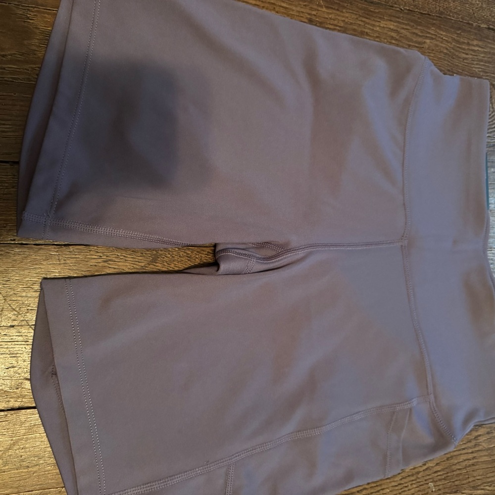DKNY Lavender Purple Performance Bike Shorts - Picture 3 of 3